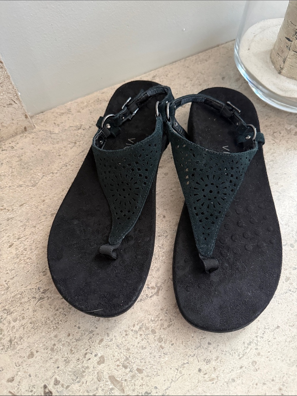 Vionic Women’s Black Suede Perforated Thong Sandals